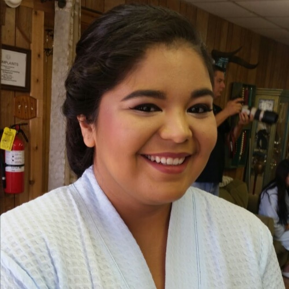 Meet your Posher, Adrienne